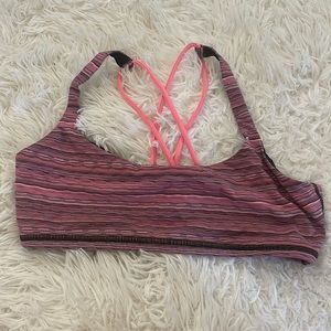 Lululemon sports Bra